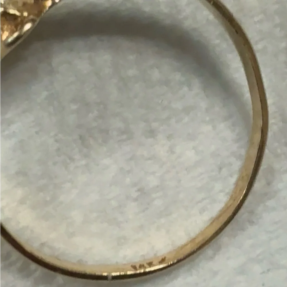 14 karat yellow gold ring with 6 Diamonds - Picture 5 of 5